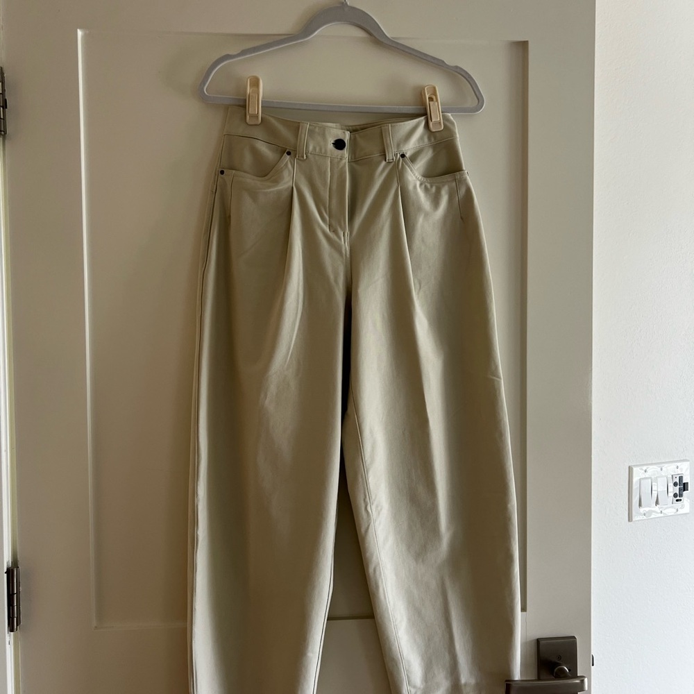 lululemon athletica Cream Trousers barrel